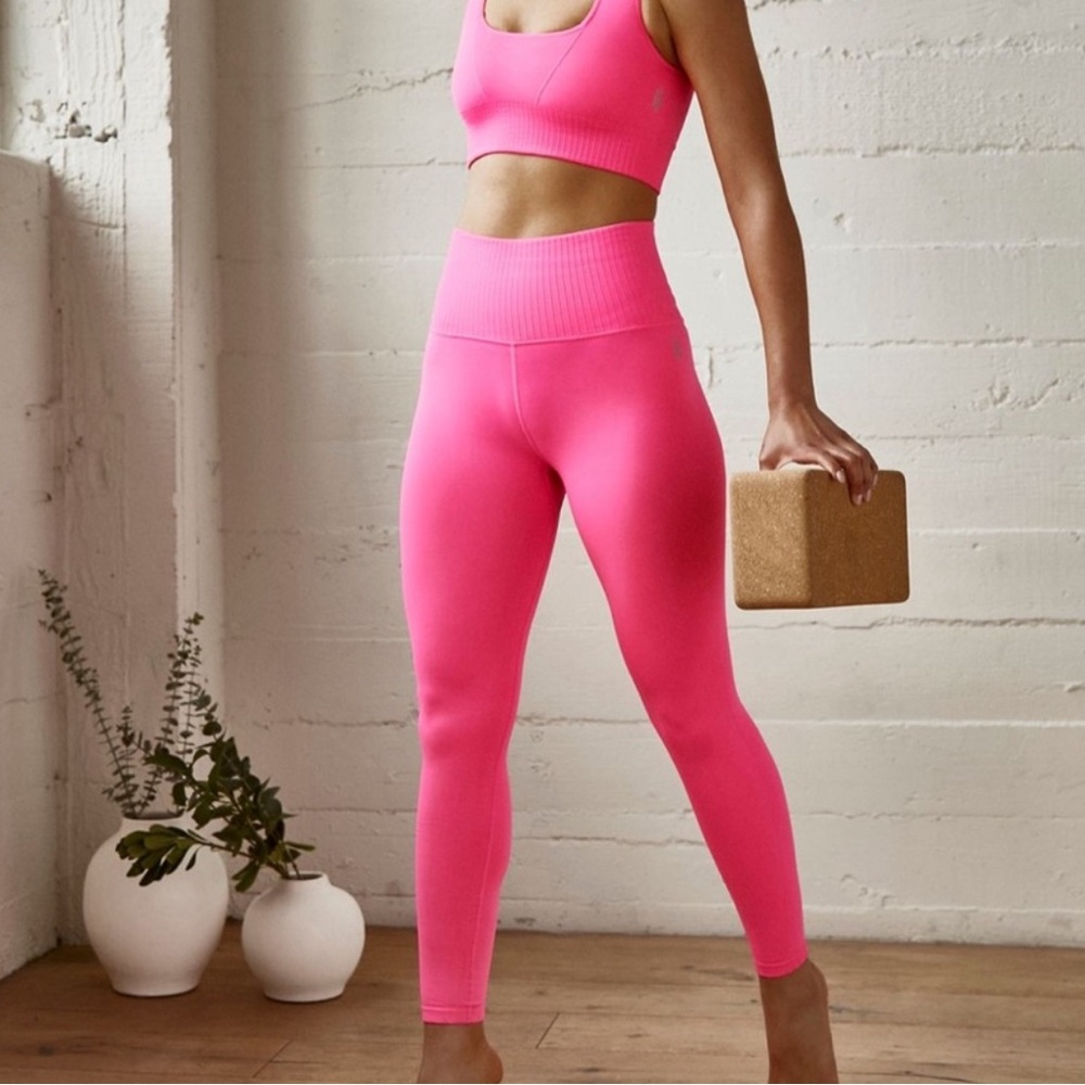 FREE PEOPLE MOVEMENT "Good Karma" Legging-Xs/S Pink